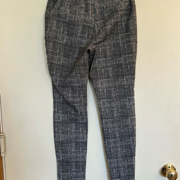 Alfani 4P black-and-white stretch pull on workwear pants - Picture 2 of 7